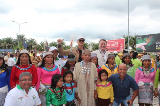 Indigenous Peruvians greet New7Wonders Founder-President and Director 